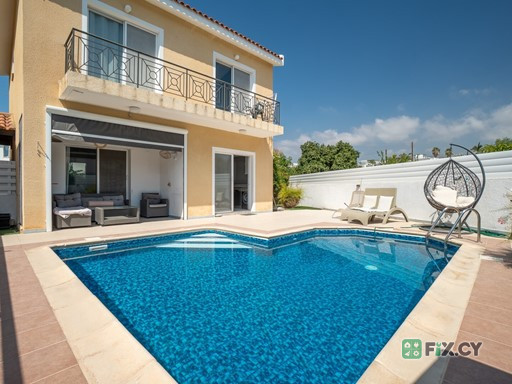 Oasis Pool Garden service LTD in Paphos