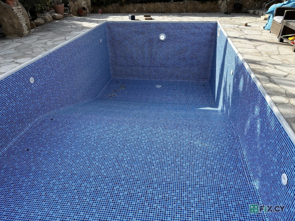 Swimming pool technician in Paphos