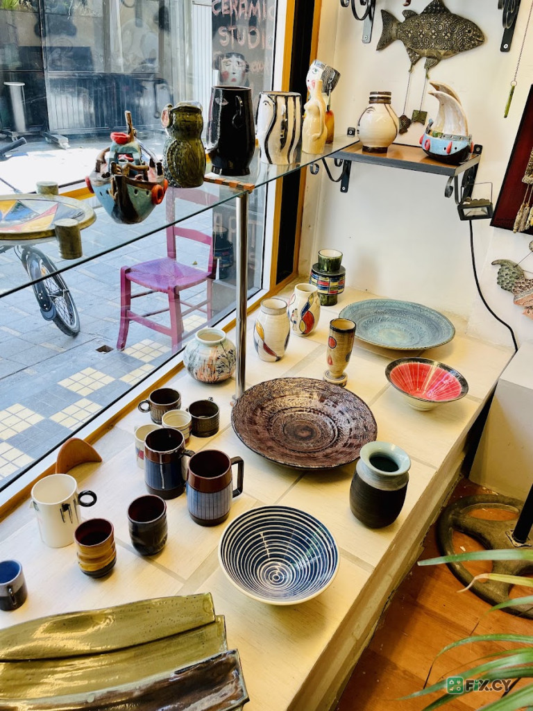 Atelier d art 568 Ceramics and Painting Gallery in Nicosia